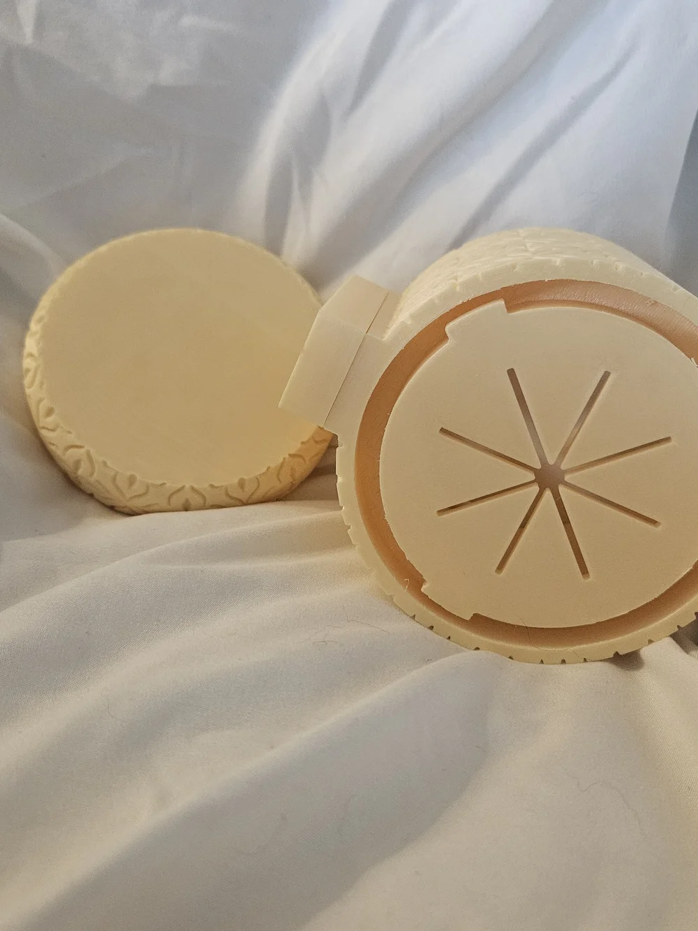Decorative Embossed 3d Printed Planter - Light Yellow